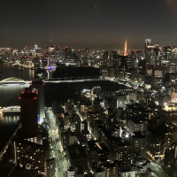 夜景は天気に左右されない美しさ!