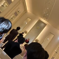 白を基調とした挙式会場