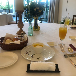 試食テーブルコーディネート、造花|688898さんのグレイスガーデン アルベラの写真(2018121)
