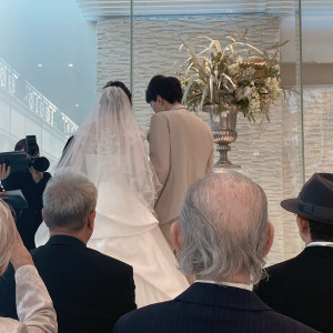 結婚証明書記入中|689020さんのアクアテラス迎賓館  大津の写真(2019728)