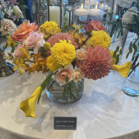 フェア参加時。テーブル造花の一例
