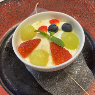杏仁豆腐だけど甘すぎないあっさりしたデザート