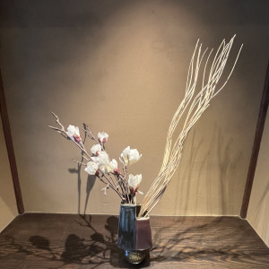 装花や花瓶一つ一つもこだわりが|689233さんの京都祝言 SHU:GENの写真(2020941)