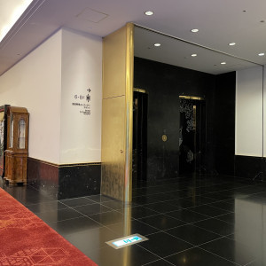 専門式場でありながら、宿泊施設もあり、このエレベーターから。|689257さんのホテル雅叙園東京の写真(2089942)