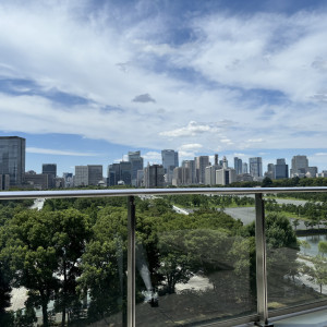 ここでフラワーシャワーする|689257さんのパレスホテル東京(PALACE HOTEL TOKYO)の写真(2498230)