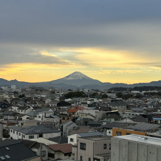 挙式会場から見えた夕日と富士山