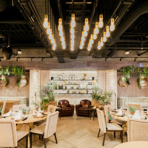 当日　メインテーブル|689749さんのampersand By LAGUNAVEIL ATELIER（アンパサンド）の写真(2025869)