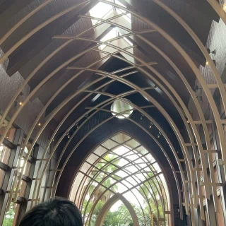木目調の素敵なチャペル