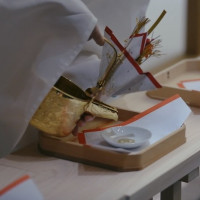 ゲストにお酒が配られました