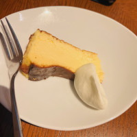 オリエンタルホテル名物バスクチーズケーキがデザートにできます