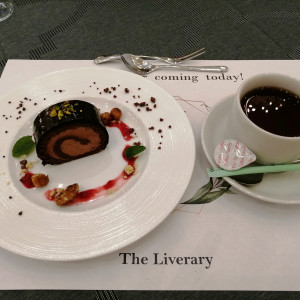チョコレートケーキとコーヒー|690141さんのザ・ライヴラリーの写真(2036291)