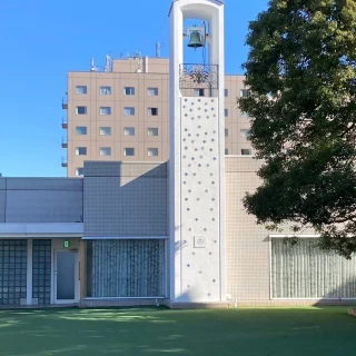 チャペルには鐘があり、挙式の際に鳴らしてくださるそうです