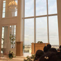 大きな窓から景色が一望できました。