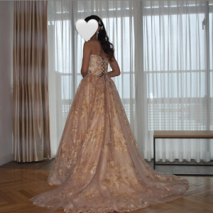 アールイズウェディングでレンタルしたカラードレス。|690522さんの奏の教会の写真(2572390)