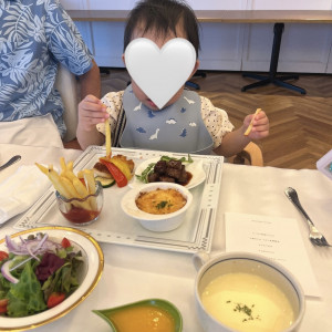 お子様メニュー。アレルギー対応してくださったのに豪華。|690522さんの奏の教会の写真(2572387)