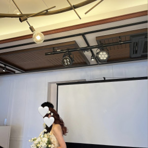 終盤に動画が映し出されるスクリーン。|690522さんの奏の教会の写真(2572393)