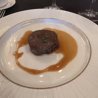 お肉料理