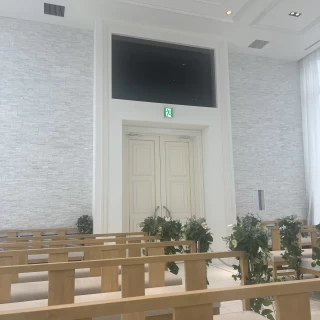 チャペルにスクリーンがあります