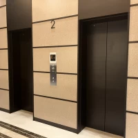 エレベーターで挙式会場まで上がります