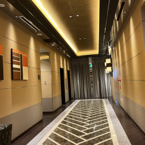 廊下もゴージャス|690608さんのラグナヴェール 大阪（LAGUNAVEIL OSAKA）の写真(2042532)