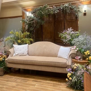 高砂は会場専属の花屋さんにお願いしました