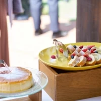 専用庭でデザートビュッフェを楽しんでいただきました