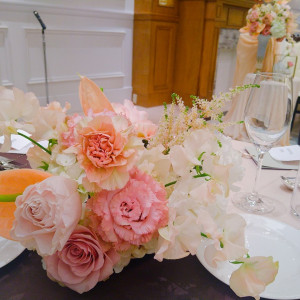 テーブル装花|691071さんのヴィクトリアガーデン恵比寿迎賓館の写真(2036723)