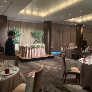 高さがないので、人数が多いと少し狭く感じるかも知れませ。