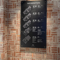 建物は5階まであり披露宴会場もいくつかあるようでした