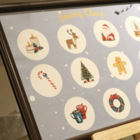 席札がクリスマスにちなんだイラストになっていました