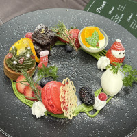 デザートがクリスマスリース風で可愛かったです