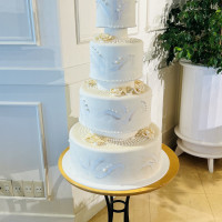 シュガークラフトのウェディングケーキにしました！