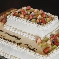 ウェディングケーキ