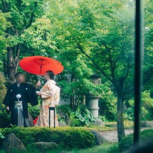 庭園の緑が和装によく映えました。|691683さんのTAKASAKI MONOLITH ～高崎モノリス～の写真(2268302)