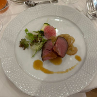 お肉です