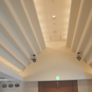 挙式会場の天井です|691805さんのザ コンチネンタル横浜の写真(2421373)