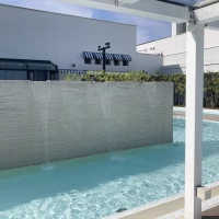 緑はなくマリンで統一されていました