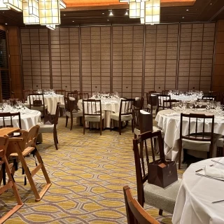 会場
