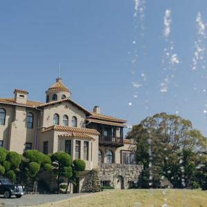 噴水がチャペルの横にあります
チャペル出てすぐの景色|691894さんのジェームス邸の写真(2559310)