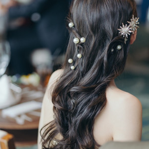 ヘアセットは希望通り！アクセサリーは持ち込みにしました|691894さんのジェームス邸の写真(2559341)