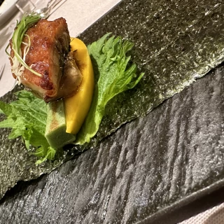 マンゴーと鰻なんてあうの？な感覚を覆してくれる美味しさ！