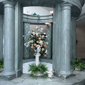 チャペルの奥にある柱と装飾|692365さんのホテル ザ・マンハッタンの写真(2086514)