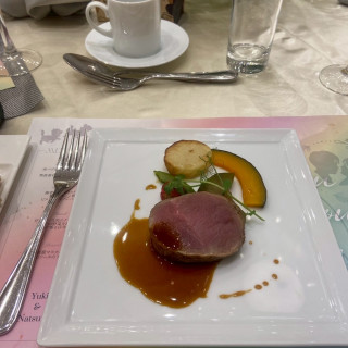 メインのお肉料理