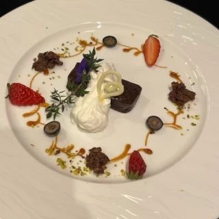 試食でいただいた生ガトーショコラ。濃厚でおいしかったです。