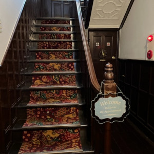 控室への階段。結構急です|692610さんの神戸北野サッスーン邸の写真(2114640)