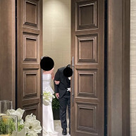 チャペル後方のドアです