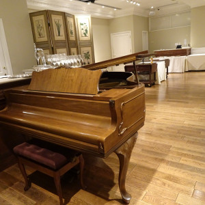 披露宴会場のピアノ|693048さんのソンブルイユの写真(2055444)