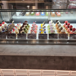 婚礼料理を担当するシェフが作るケーキサンプル