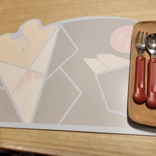 子供用のテーブルセット