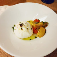試食の前菜カプレーゼ
